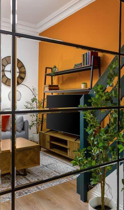 The Stylish 3-Bedroom Maisonette Retreat Стерлинг Экстерьер фото