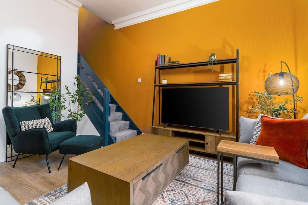 The Stylish 3-Bedroom Maisonette Retreat Стерлинг Экстерьер фото